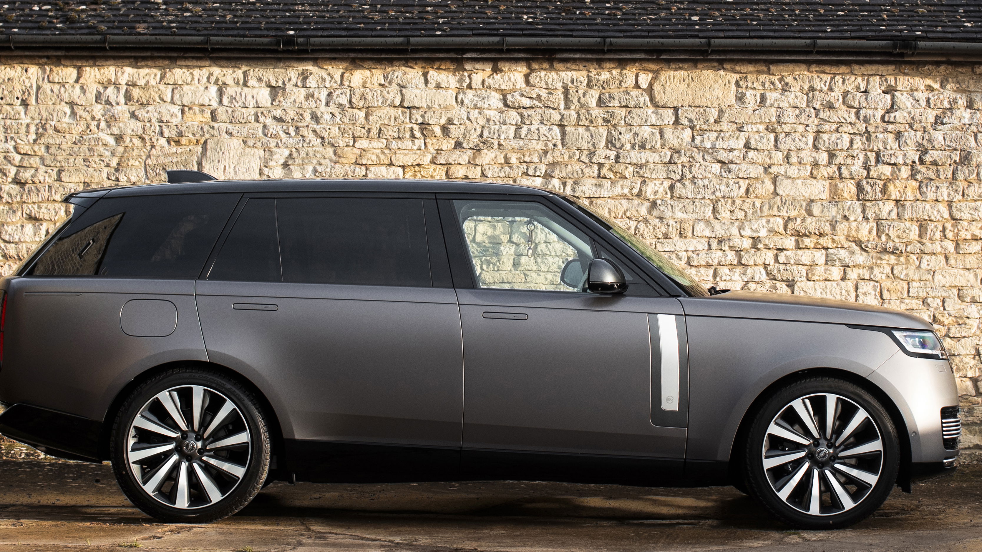 Range Rover SV Burford Edition - side